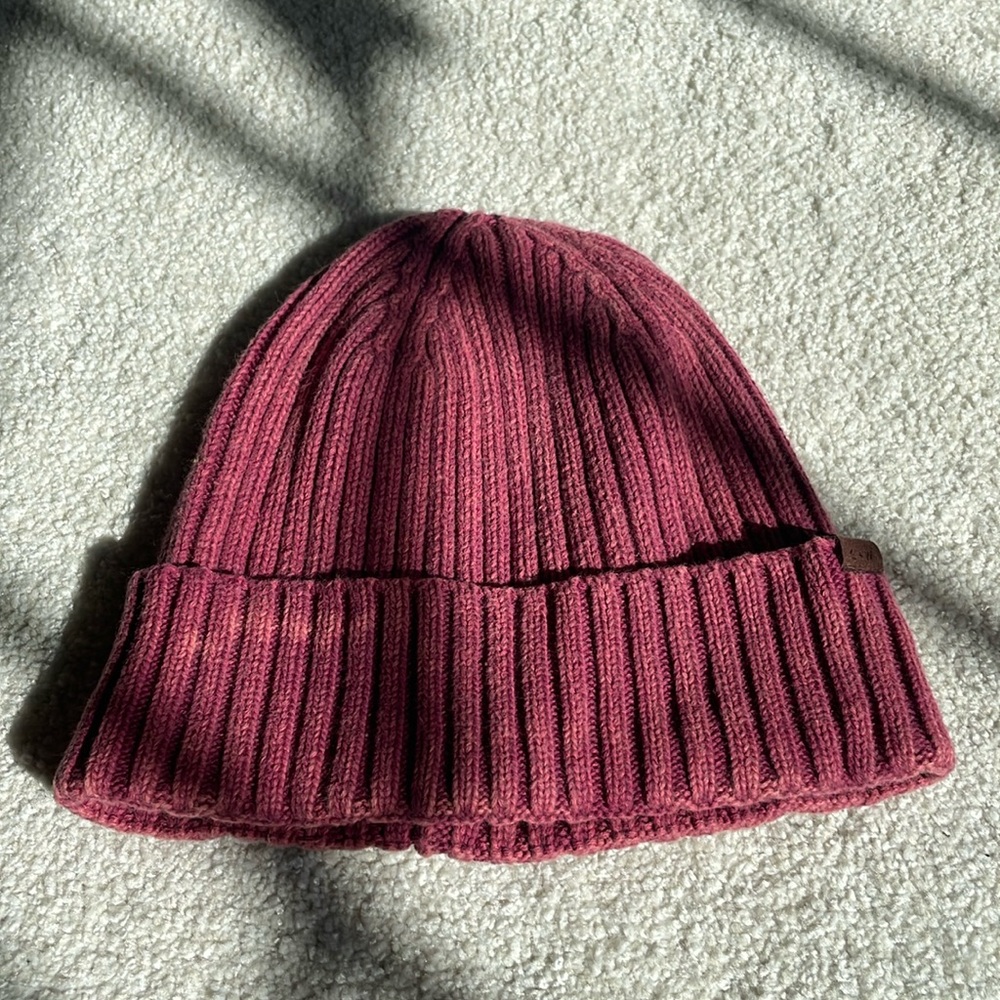 Women's Ribbed Knit Beanie - Burgundy